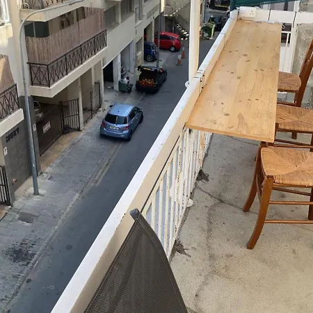 Hostel Unique 100 Meters From