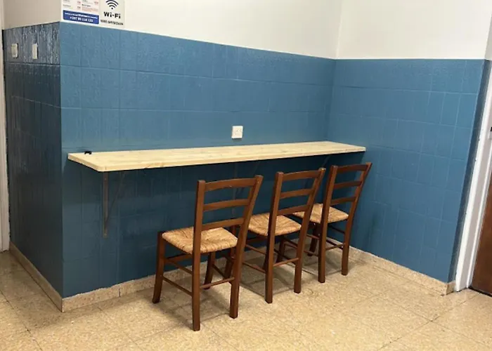 ホステル Unique 100 Meters From ラルナカ